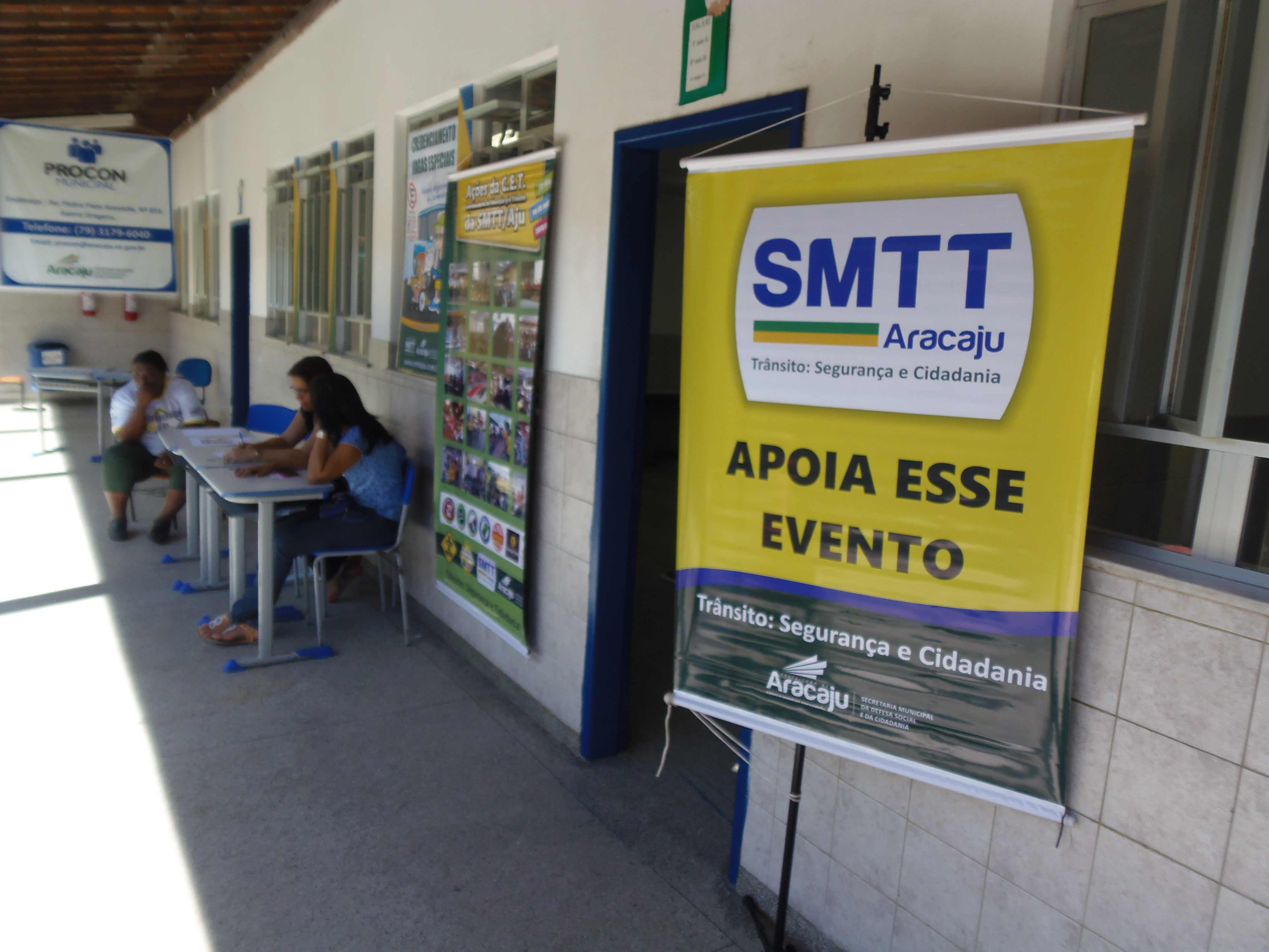 SMTT leva alegria, educação e atendimento para o Prefeitura nos Bairros - SMTT Aracaju